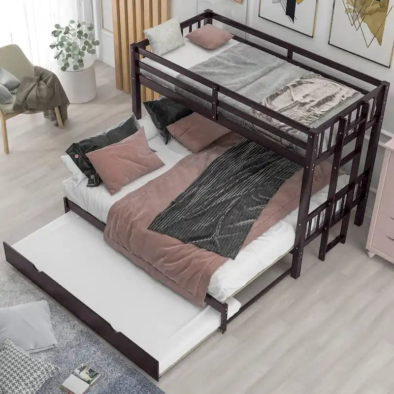 Versatile Pull-out Bunk Bed with Trundle